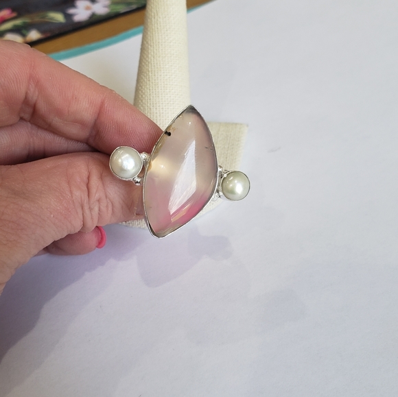 Handmade Chalcedony Peral Gem 925 Ring - Picture 6 of 11